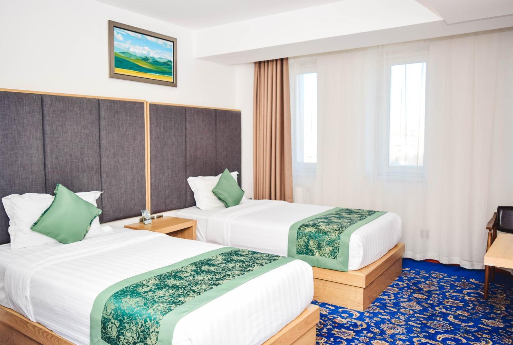 Ub Grand Hotel Ulan Bator Exteriör bild
